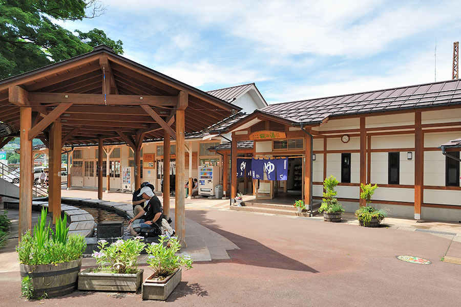 湯田中駅前温泉　楓の湯